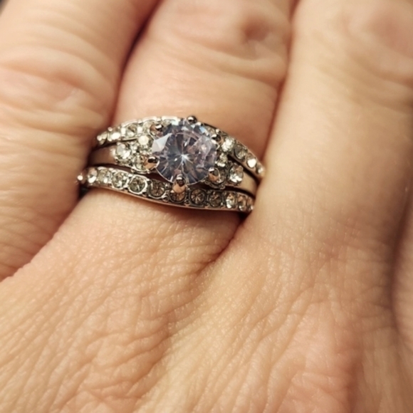 Women's set of 3 silver diamond rings size 8 - Picture 3 of 9